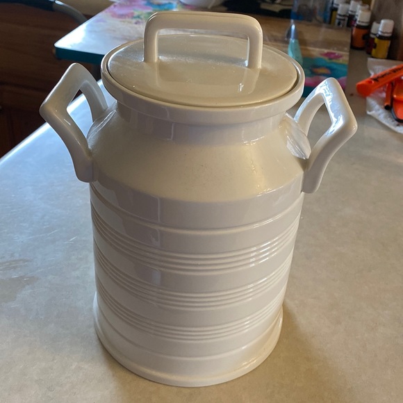 Lenox Kitchen Lenox Tin Can Alley Medium Size Canister Poshmark